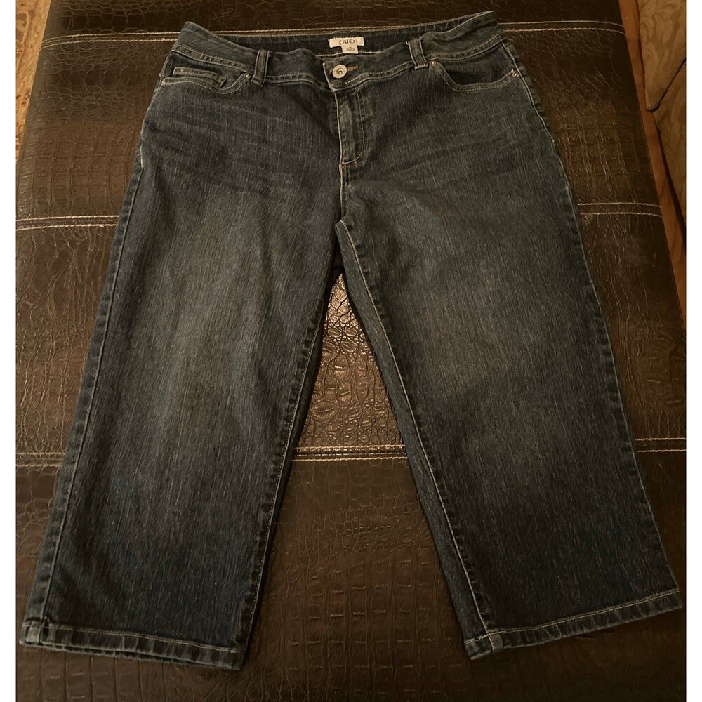 Cato Jeans Womens 14 Blue Denim Pants Mid Rise Pants Capri Dark Wash Adult